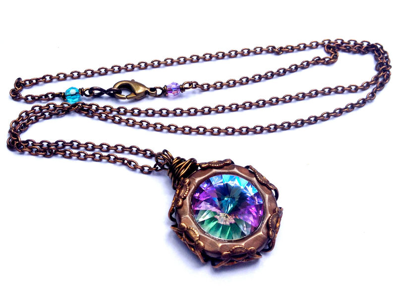 Mystic Pendant Crystal Chain Necklace - Jessica Klaaren Jewelry - PinkLion