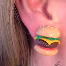 Polymer clay earrings // hamburger / cheeseburger studs // .5 in