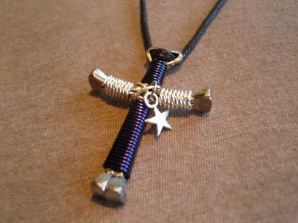 dallas cowboys cross necklace