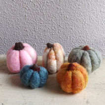 5 Miniature Pumpkins - Felted Wool Set of 5 Pumpkins - Fall Deco