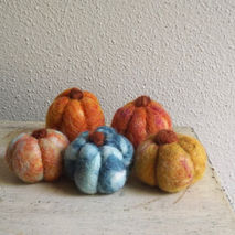 5 Miniature Pumpkins - Felted Wool Set of 5 Pumpkins - Fall Deco