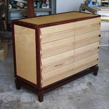 Dresser / Chest of Drawers