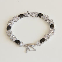 SWAROVSKI CRYSTAL BRACELET / BRIDAL JEWELRY / SILVER BRACELET