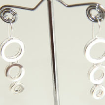 CIRCLE DANGLE SILVER EARRINGS / BRIDAL JEWELRY / SILVER EARRINGS