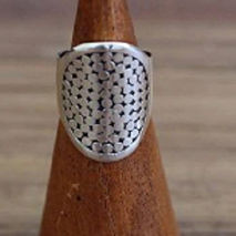 HAMMERED OVAL RING / STERLING SILVER / WOMENS DESIGNER RING