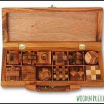 Set with 12 Puzzles in a case